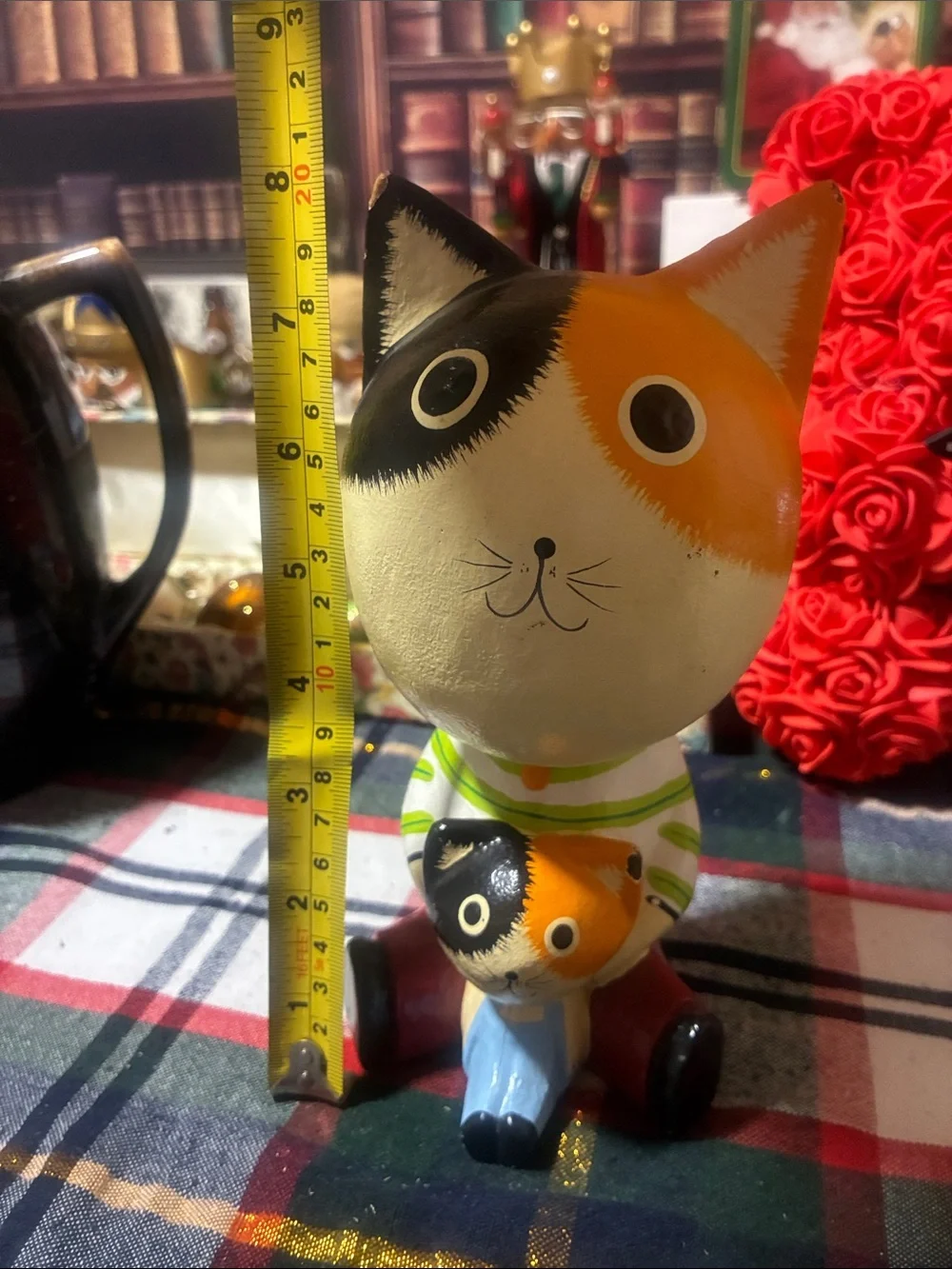 Hand-Painted wooden Calico Cat Figurine - Decorative Pets Cat Sculpture